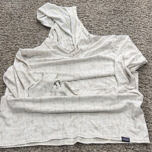 Patagonia Off-White Patterned Hoodie